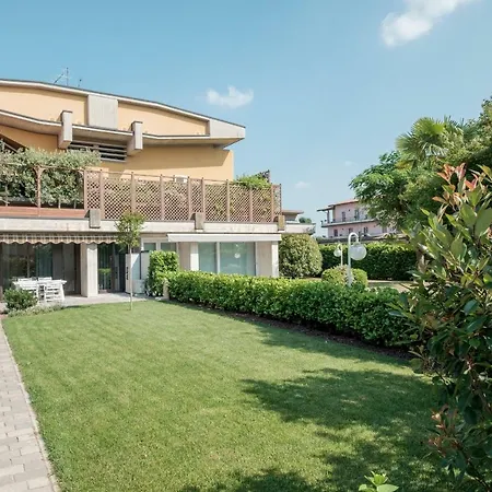Giardino Sul Garda סירמיונה